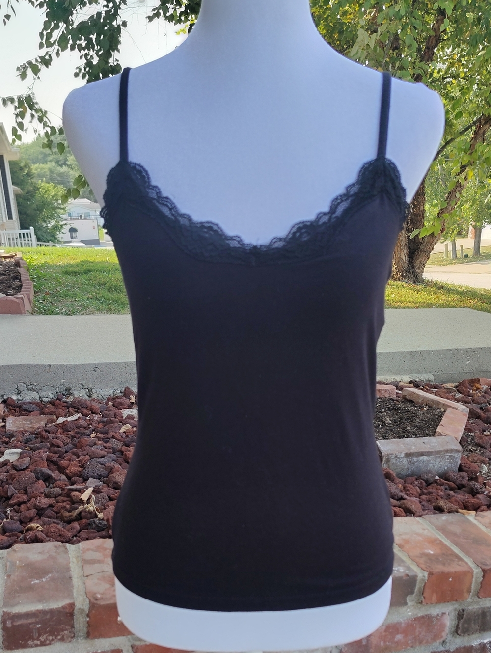 Apostrophe Stretch Black Lacey Fitted Spaghetti Straps Top Size M Y2K Whimsigoth - Picture 1 of 12